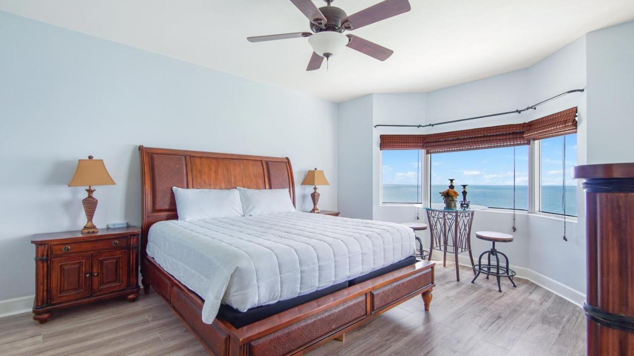 Beachfront Spacious Renovated Condo - Pools, Hot Hub, Spa - Walk To Pier Park In Pcb Панама-Сіті-Біч Екстер'єр фото